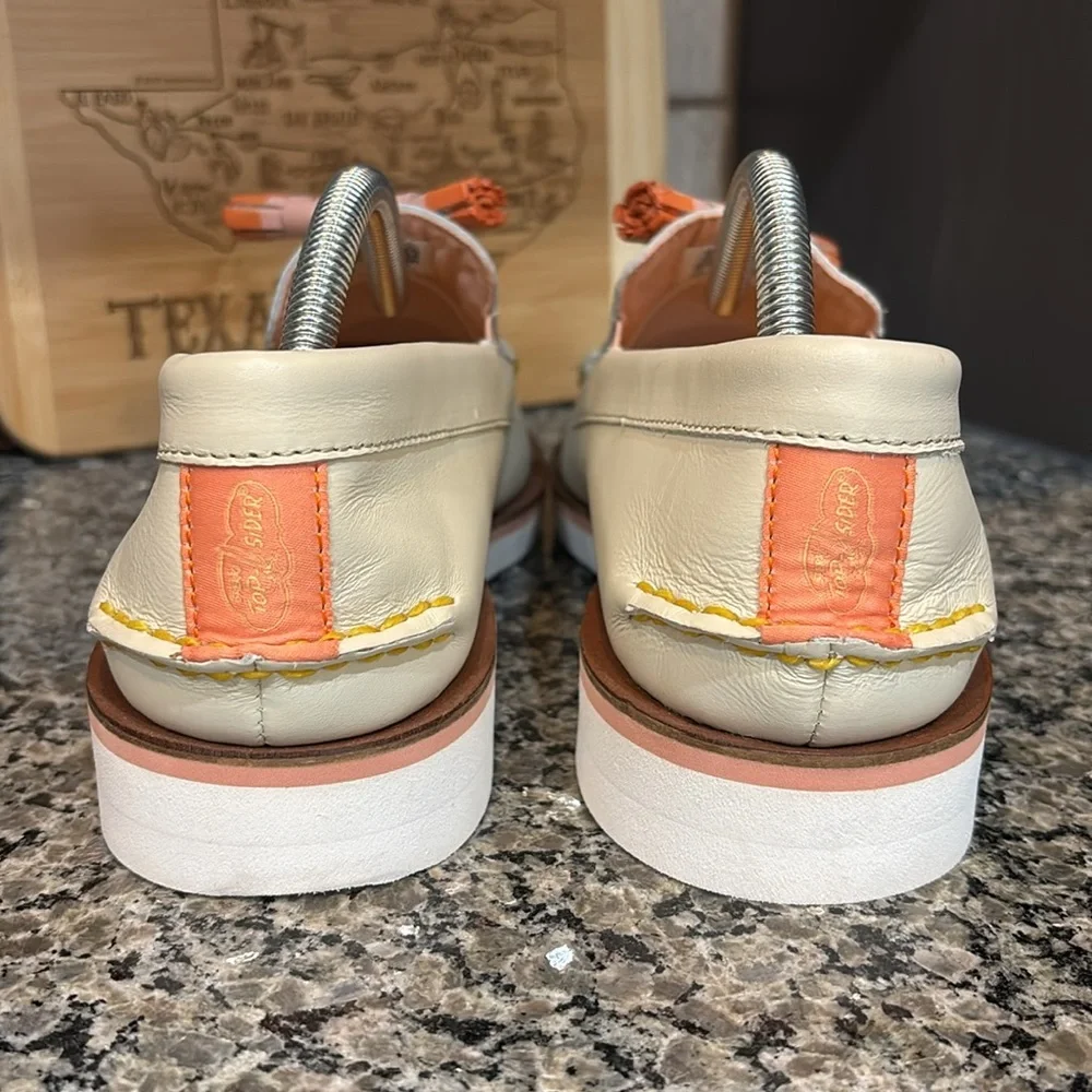 Sperry Top-sider Men’s Captains Tassel Ivory Leather Loafer Size 9 1/2